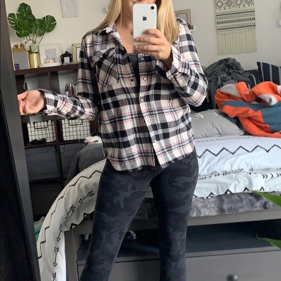 Flannel - Picture 2 of 3